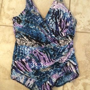 Women’s plus size Miraclesuit size 2X swim wear